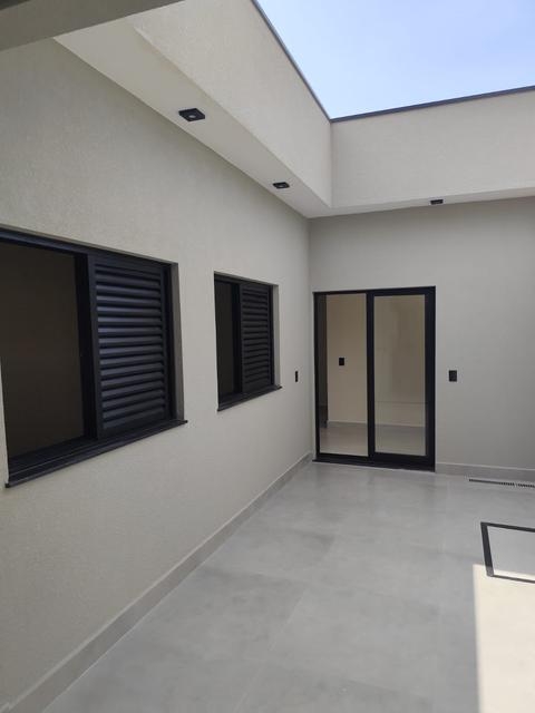 Casa à venda em Indaiatuba, Parque Barnabé, com 3 quartos, com 97 m²