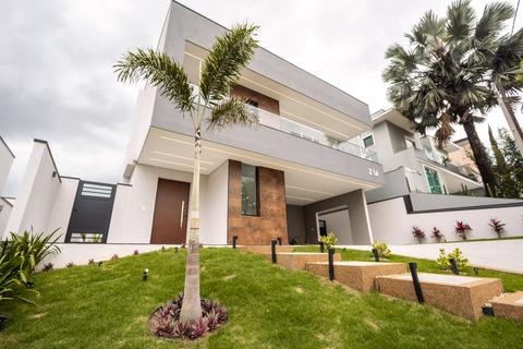 Sobrado à venda em Indaiatuba, Jardim Santa Rita, com 3 suítes, com 492 m², Helvetia Park